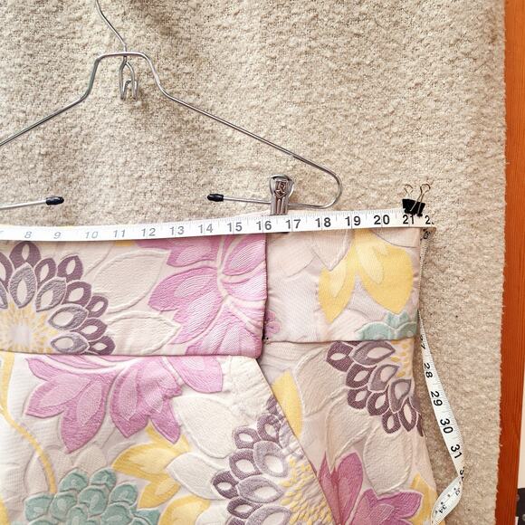 Stunning Womens Floral Pastel Green Pink Embroidered Heavy Wrap Skirt 2XL - 3XL - Picture 6 of 7